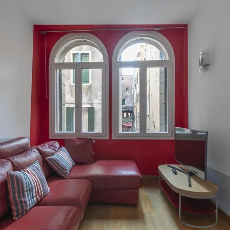 Lively - 3 Bedrooms 2 Steps From Campo San Lio *