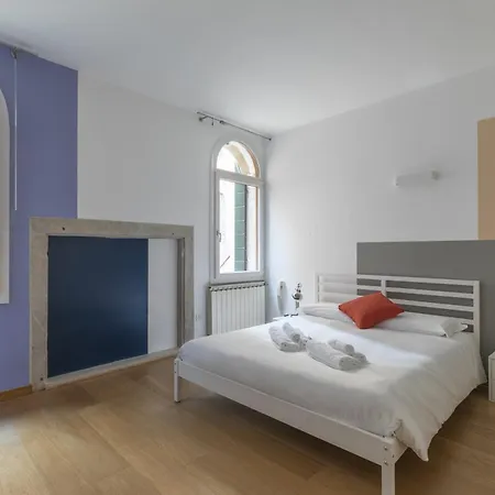 Lively - 3 Bedrooms 2 Steps From Campo San Lio