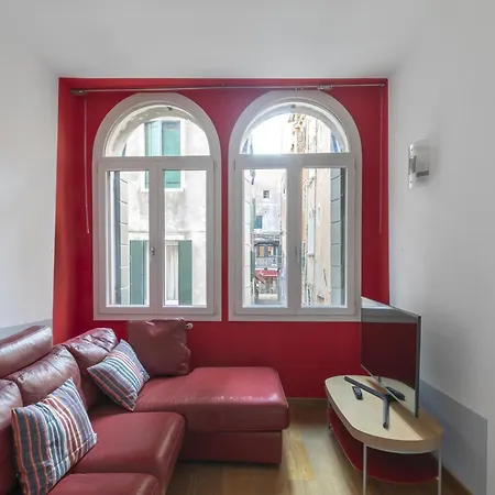 Lively - 3 Bedrooms 2 Steps From Campo San Lio *