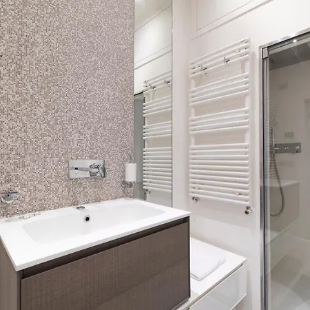 Lively - 3 Bedrooms 2 Steps From Campo San Lio